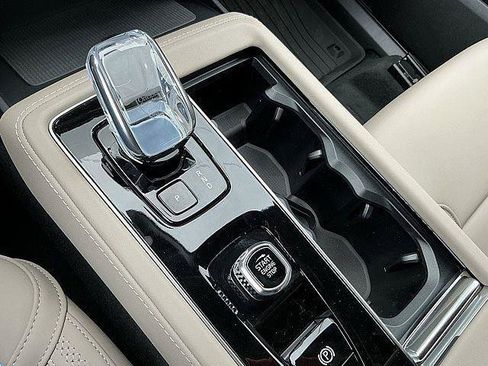 New 2026 Volvo XC90 T8 Plus w/ Protection Package AWD/4WD image 18