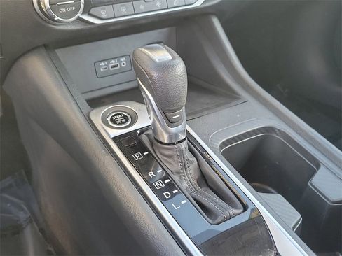 Certified 2020 Nissan Sentra SV image 22