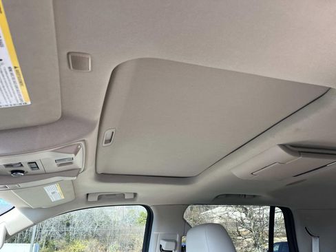 Used 2020 Cadillac Escalade Premium Luxury image 32