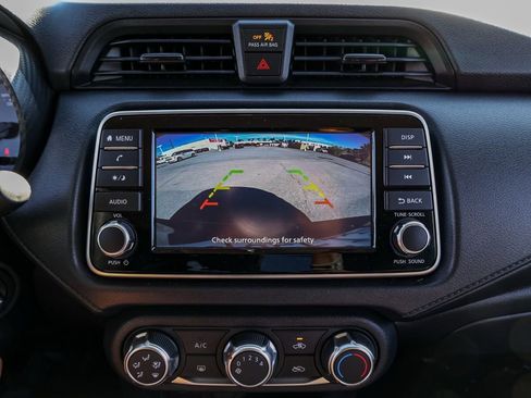 Used 2025 Nissan Versa S w/ Trunk Package image 29