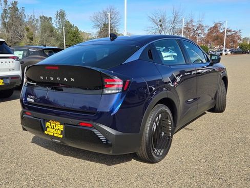 New 2026 Nissan Leaf image 4