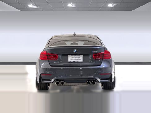 Used 2016 BMW M3 RWD image 9