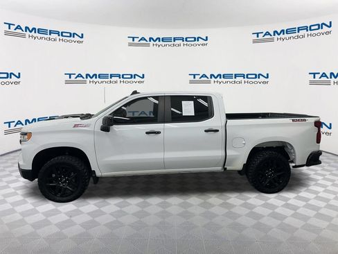 Used 2024 Chevrolet Silverado 1500 LT Trail Boss w/ Convenience Package II AWD/4WD image 2