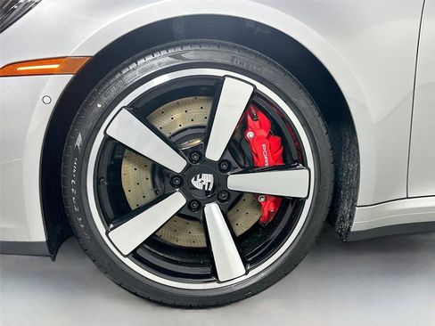 Certified 2026 Porsche 911 Carrera 4S AWD/4WD image 11
