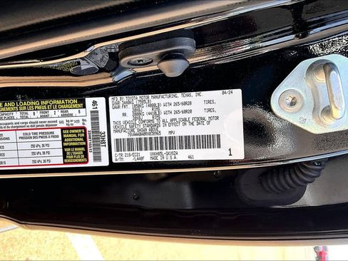 Used 2024 Toyota Sequoia SR5 w/ SR5 Premium Package AWD/4WD image 32