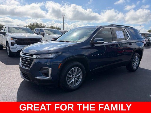 Used 2023 Chevrolet Traverse LT FWD image 3