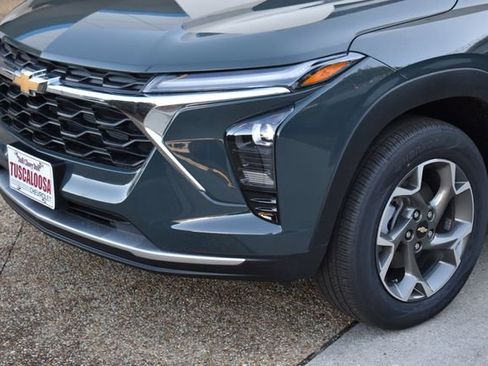 New 2026 Chevrolet Trax LT w/ LT Convenience Package image 31