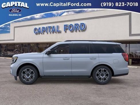 New 2026 Ford Expedition Active AWD/4WD image 3