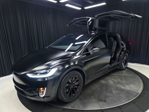 Used 2021 Tesla Model X Performance image 44