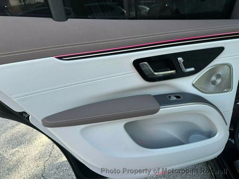 Used 2023 Mercedes-Benz EQS 580 4MATIC SUV image 22