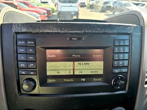 Used 2016 Mercedes-Benz Sprinter 2500 image 16