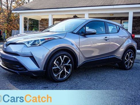 Used 2018 Toyota C-HR XLE image 12