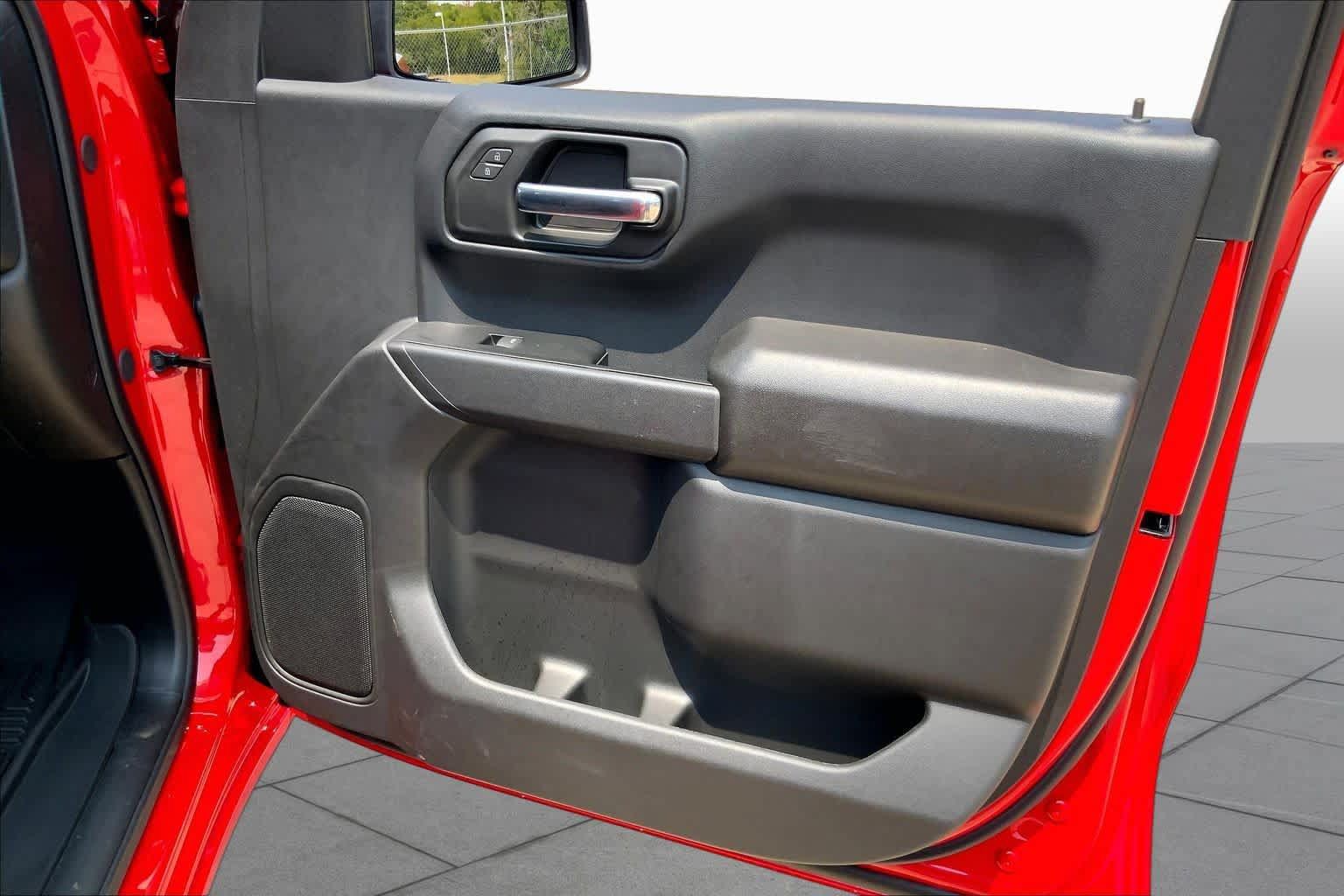 Used 2026 Chevrolet Silverado 1500 Custom RWD image 22