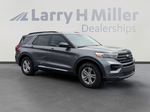 Used 2023 Ford Explorer XLT RWD image 9