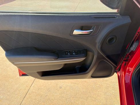 Used 2022 Dodge Charger SXT RWD image 12