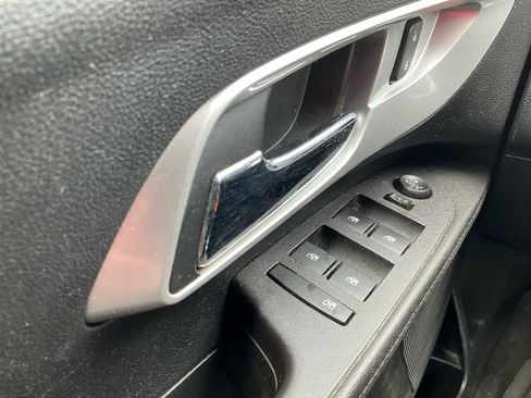 Used 2016 Chevrolet Equinox LT FWD image 17
