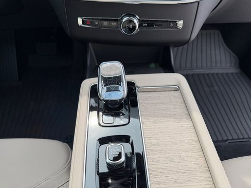 New 2026 Volvo XC90 T8 Core w/ Protection Package Premier AWD/4WD image 11