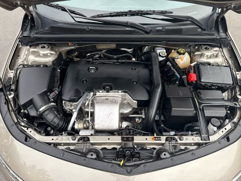 Used 2022 Chevrolet Malibu Premier image 16