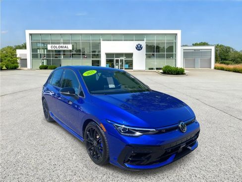 Used 2025 Volkswagen Golf w/ Euro Style Package AWD/4WD image 7