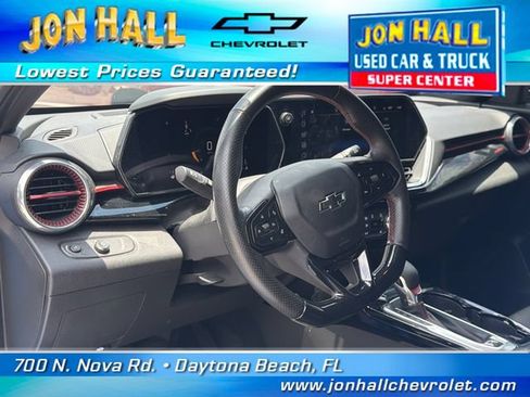 Used 2024 Chevrolet Trax RS w/ Driver Confidence Package FWD image 19