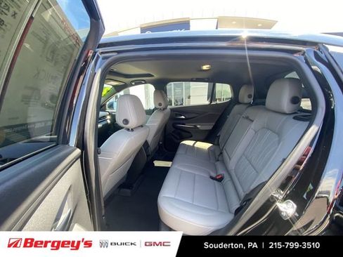 Certified 2025 Buick Envista Sport Touring FWD image 28