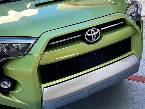 Certified 2023 Toyota 4Runner TRD Off-Road Premium w/ Off Road Premium Plus Package AWD/4WD image 34