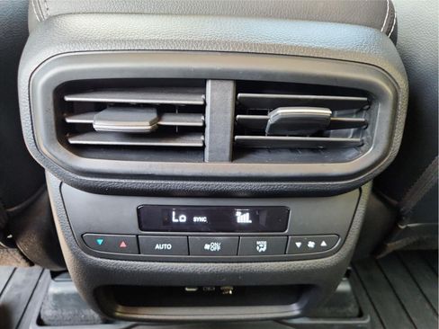 Used 2025 Honda Pilot Touring image 22