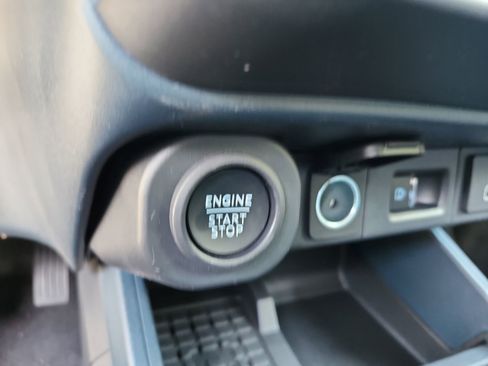 Certified 2025 Ford Maverick Lariat image 29