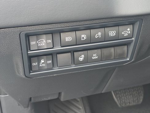 New 2026 Toyota Sequoia Platinum image 30