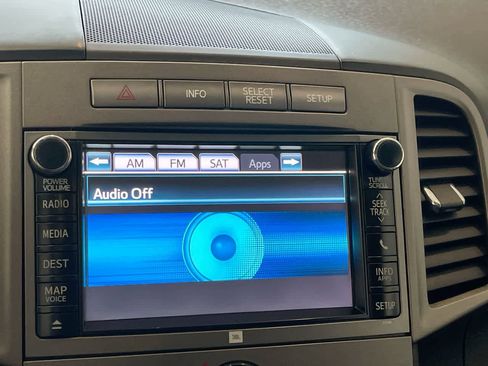 Used 2013 Toyota Venza Limited image 16