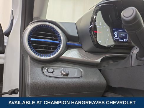 Used 2024 Chevrolet Trax LS w/ LS Convenience Package FWD image 23