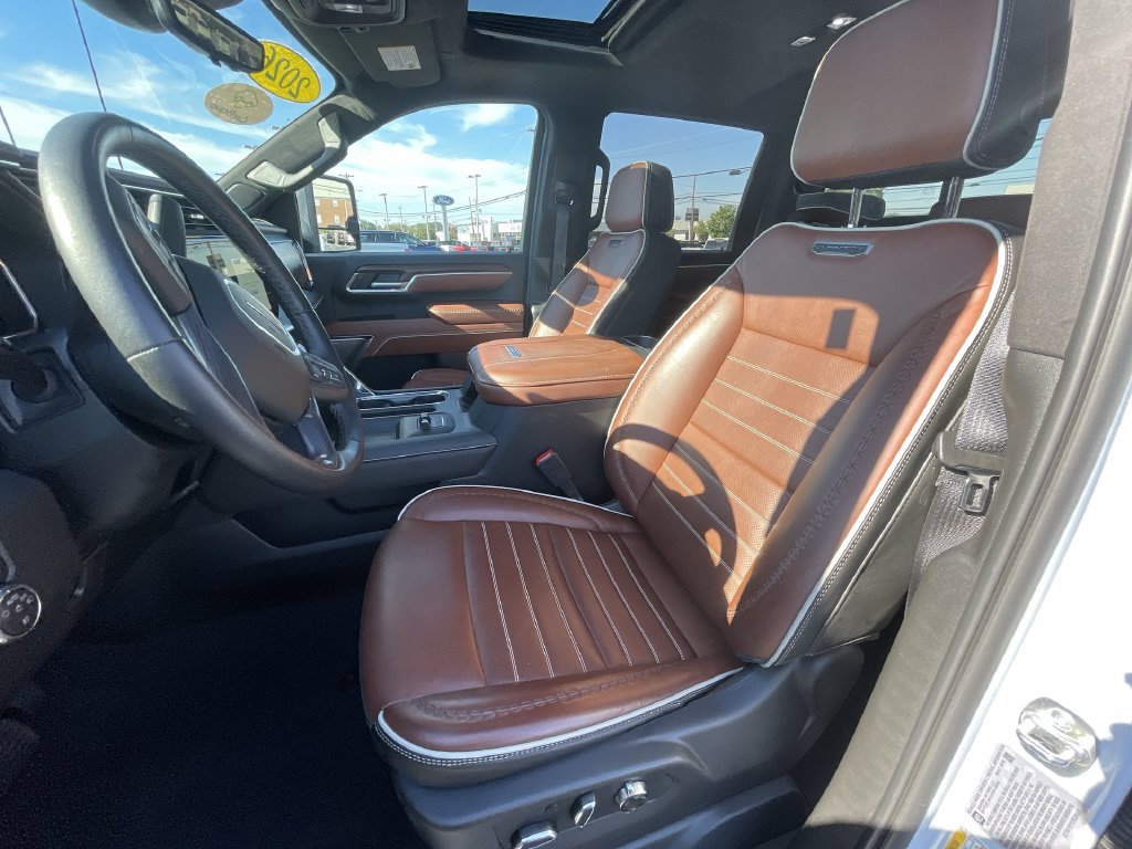 Used 2026 GMC Sierra 3500 Denali Ultimate AWD/4WD image 19