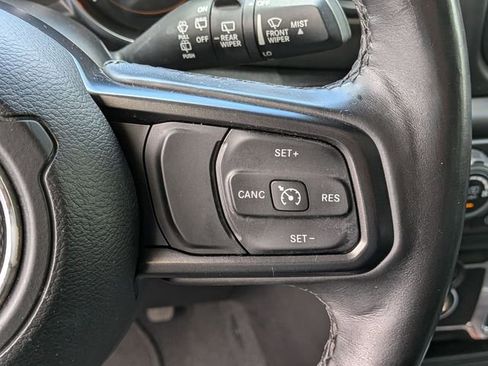 Certified 2018 Jeep Wrangler Sport AWD/4WD image 18