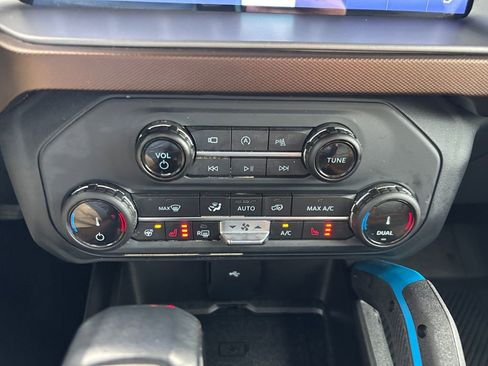 Used 2022 Ford Bronco Outer Banks AWD/4WD image 35