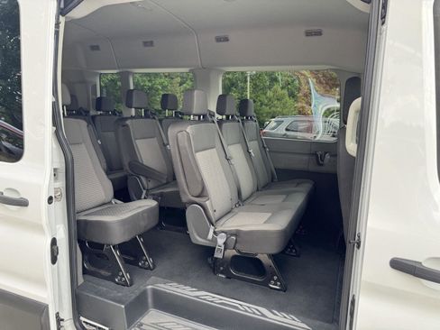 Used 2024 Ford Transit 350 XLT RWD image 12