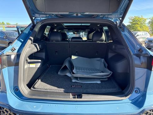 Certified 2025 Volkswagen Tiguan SE R-Line AWD/4WD image 26