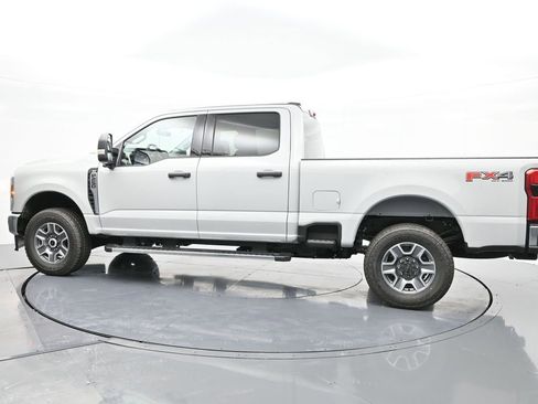 New 2025 Ford F250 XLT w/ 360-Degree Camera Package image 10