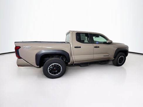 Used 2026 Toyota Tacoma TRD Off-Road AWD/4WD image 10