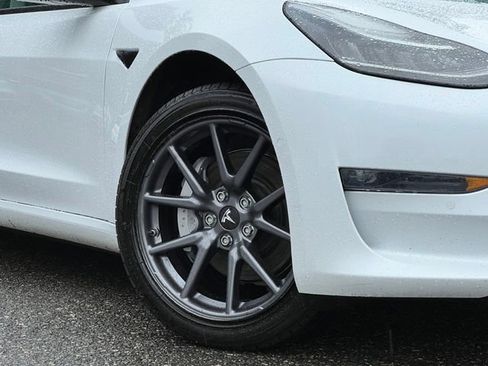 Used 2018 Tesla Model 3 Long Range RWD image 2