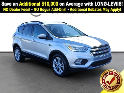 Used 2017 Ford Escape SE w/ Equipment Group 201A image 10