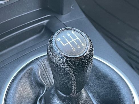 Used 2006 MAZDA MX-5 Miata Grand Touring image 22