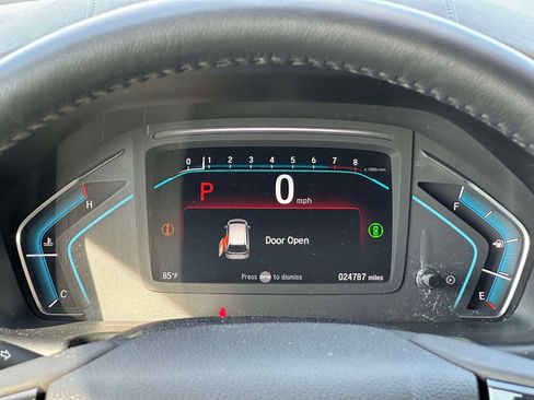 Used 2023 Honda Odyssey Touring image 25