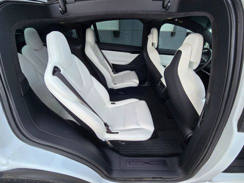 Used 2019 Tesla Model X Long Range image 23