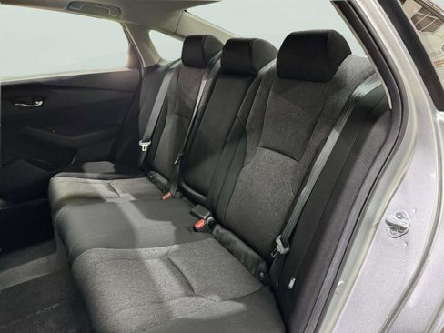 Used 2025 Honda Accord SE image 27