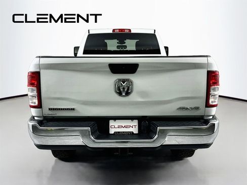 Used 2024 RAM 3500 Big Horn AWD/4WD image 8