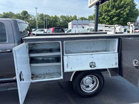 Used 2022 RAM 3500 Tradesman w/ Convenience Group AWD/4WD image 24
