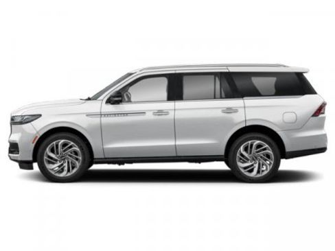 New 2026 Lincoln Navigator Reserve image 6