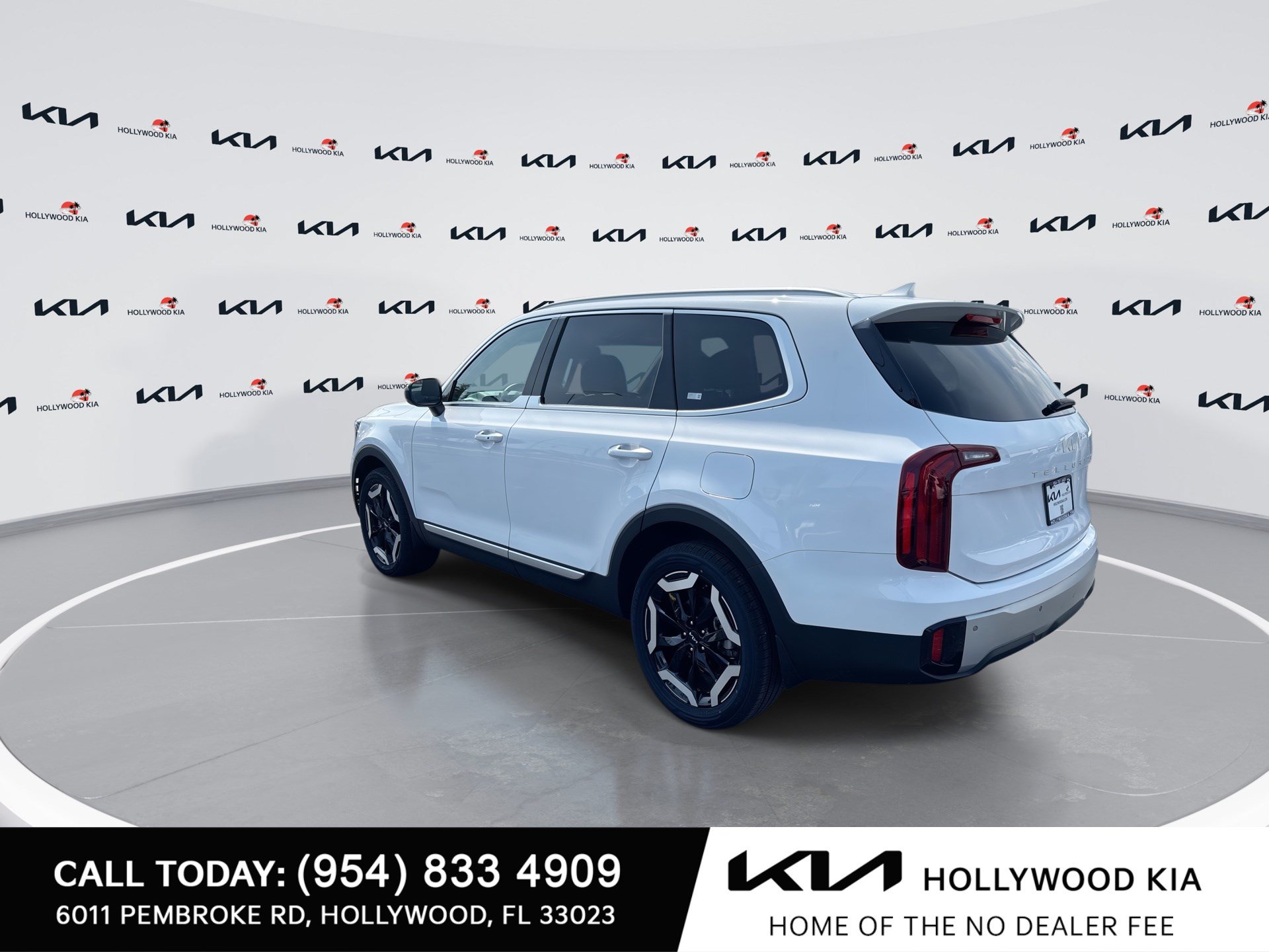 Certified 2024 Kia Telluride S FWD image 6
