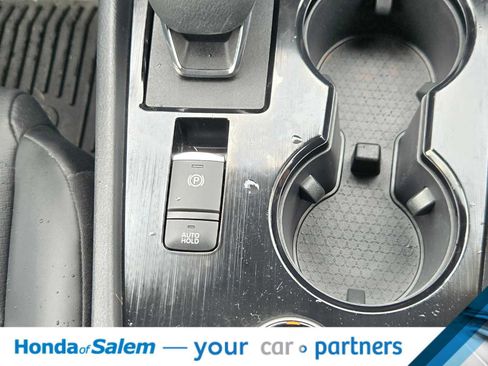 Used 2023 Nissan Rogue SV w/ SV Premium Package image 17