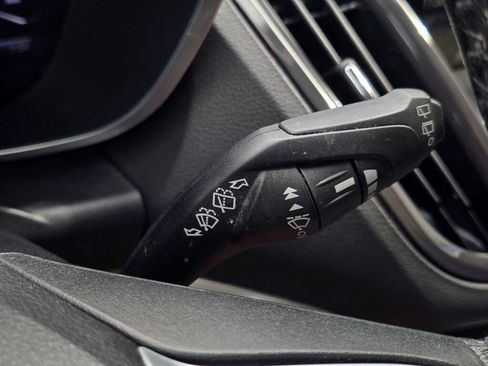 Used 2013 Ford C-MAX Energi SEL FWD image 31